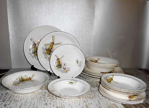 OLD DUTCH MILL ALFRED MEAKIN DINNER SET 4 PLACE SETTING
