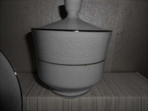 Part tea set. Fine China Japan. Silver Lace: Milk jug, Sugar bowl & 3 Duo¿s