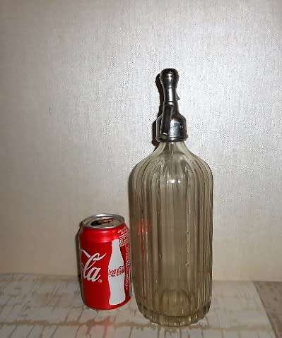 ANTIQUE & RARE  VICTORIA MINERAL CO. JOHANNESBURG BRANDED SYPHON made by BRITISH SYPHON CO