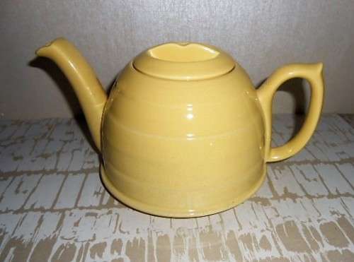Art Deco Ceramic Teapot and Coffee with Insulated Chrome Cosy. Lovely yellow