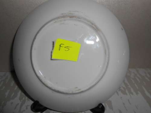 F5 Imari Plate beautifully decorated in cobalt blue and burnt orange