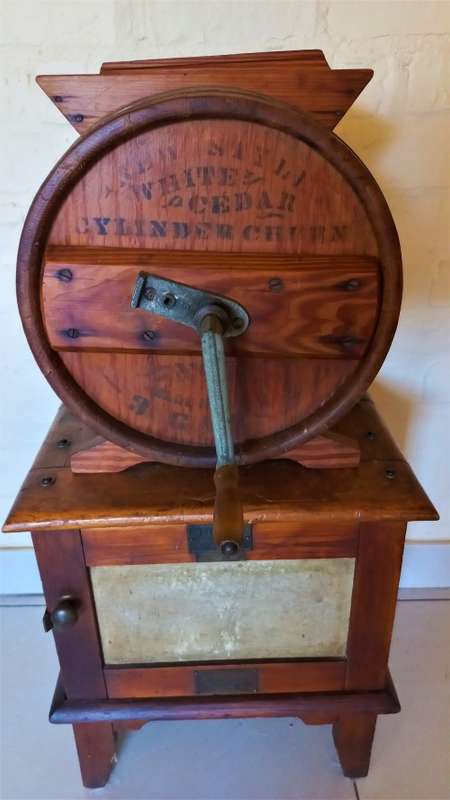 ANTIQUE, WHITE CEDAR CYLINDER BUTTER CHURN, 3 GALLON
