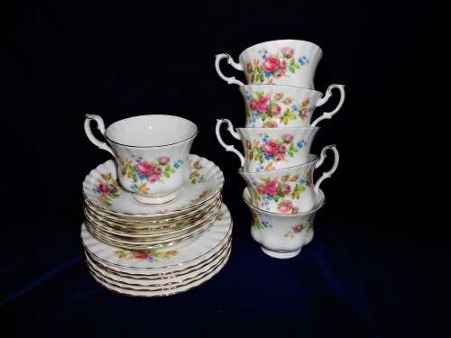 Royal Albert Moss Rose 6 Trios
