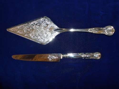 Kings pattern Cake Lifter and Cake knife ser 2