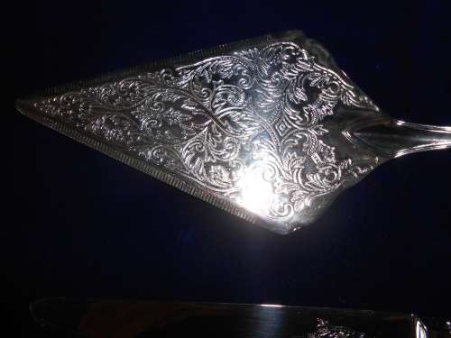 Kings pattern Cake Lifter and Cake knife ser 2