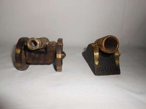 2 Spanish Replica Carlos II Replica and Dortero Plaza Siglo XVI  Canons