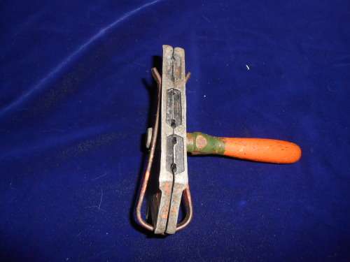 Rare Find Lead 3 Soldiers Mould
