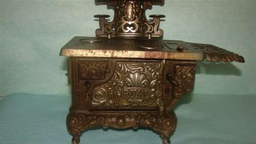 Antique Rare Royal Cast Iron Salesman`s Sample Cast Iron 6 Burner Stove