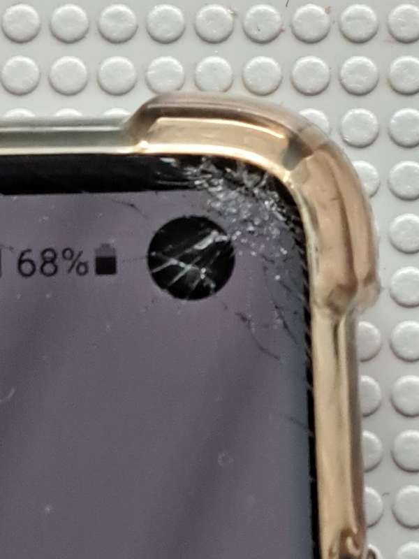 Samsung Galaxy S10 available.  Please read the description
