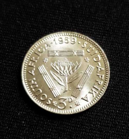 VERY SCARCE IN THIS CONDITION -  1959 3D BRILLIANT UNC - 100 AVAILABLE