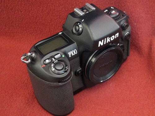**MINT**Nikon F100 Body**Pro 35mm Film Camera**