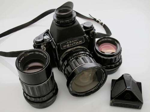 Pentax 6x7,55mm f3,5;105mm f2,4;200mm f4 and 2x Finders