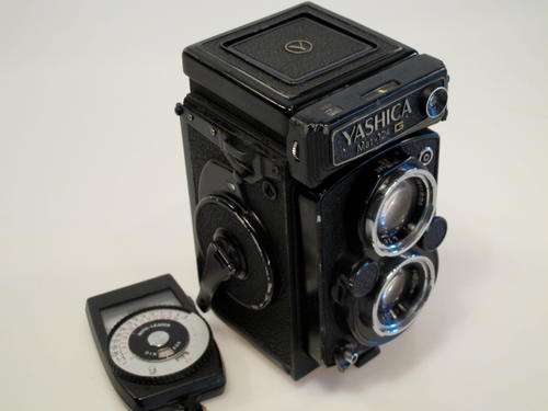 Yashica Mat-124G with Sekonic Auto-Leader
