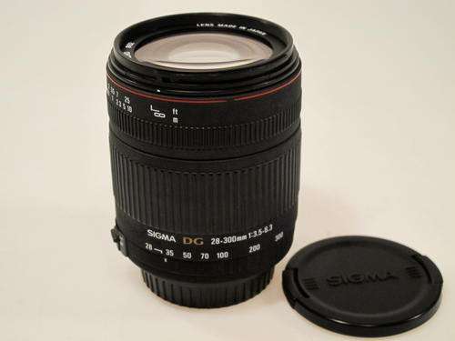 Sigma DG 28-300mm Macro Zoom for Canon**Excellent**