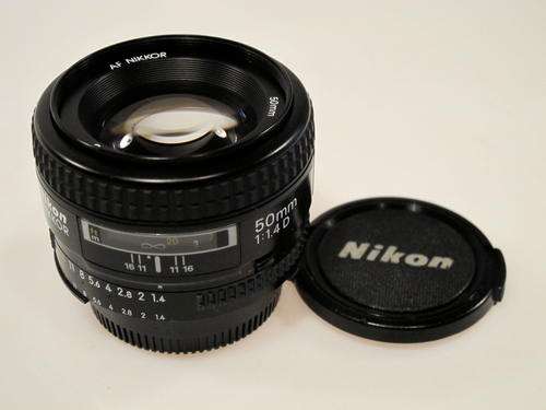 **FAST**Nikon AF-D Nikkor 50mm f1,4***Excellent++***