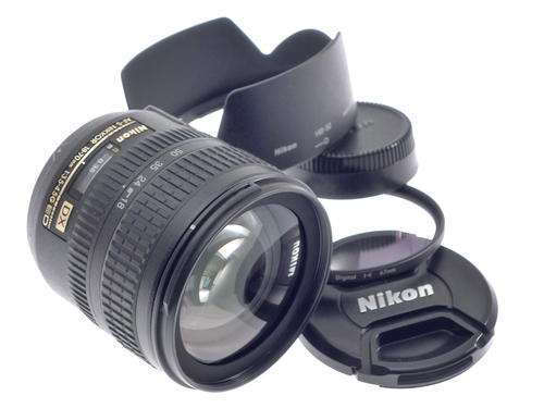 Nikon AF-S Nikkor 18-70mm f3,5-4,5G ED DX***Like New***