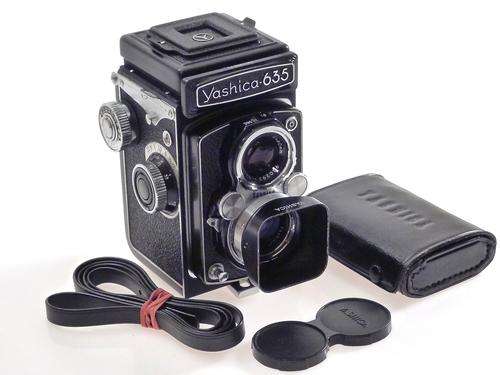 Yashica 635 with 35mm Adapter Kit,Hood + Strap***Excellent ++ ***