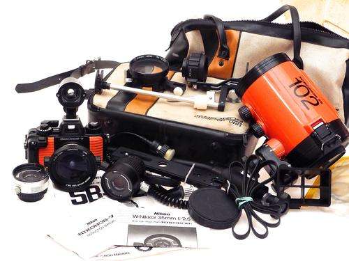 Nikonos V with 15mm,35mm,80mm,Close Up,Strobe***Huge Kit***