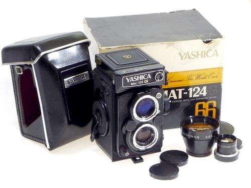 Yashica Mat 124G with Yashinon 80mm f/3,5***Near Mint,in Box