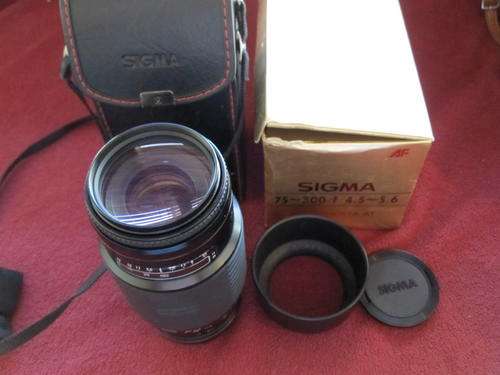 Sony Alpha;Sigma AF 75-300mm f4,5-5,6"New Old Stock"