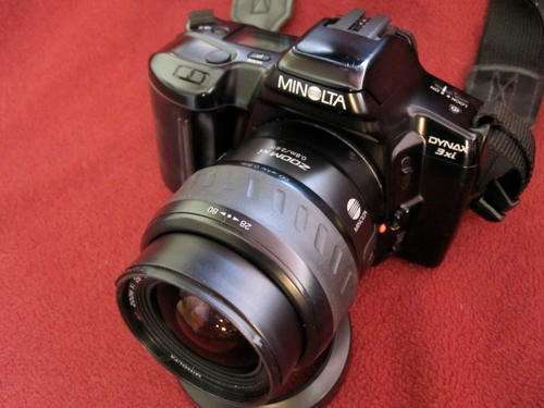 Minolta Dynax 3xi with Minolta AF Zoom Xi 28-80mm"Excellent"