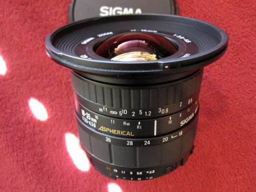 Sigma Super Wide AF Aspherical 18-35mm f3,5-4,5D for Nikon"Like New"