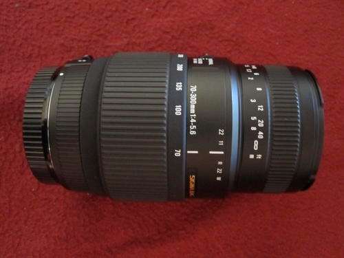 Canon,Sigma AF 70-300mm DG Telephoto Zoom"Like New"