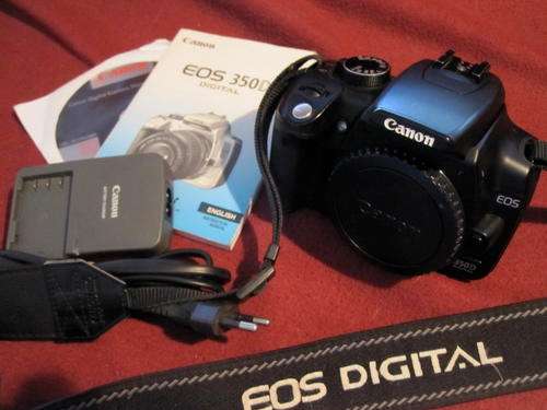 Black Canon EOS 350D Body with Charger/Battery/Manuals in Excellent Condition