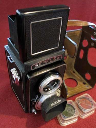 Semflex TLR with Som Berthiot 75mm 3,5,Hood and Filters"Near Mint,Check Pic's"