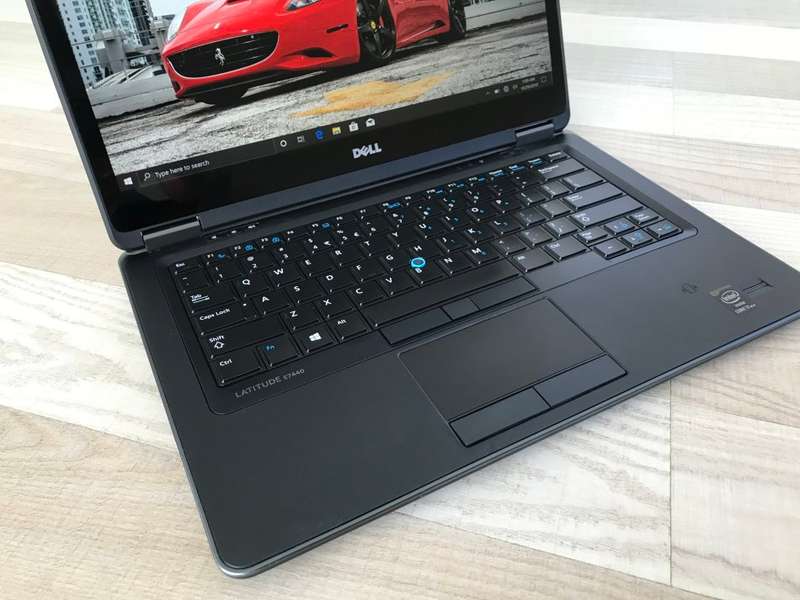 THE BEAST!!! Dell E7440 Core i7 Carbon Fibre Edition Touch Screen! Full HD, 256GB SSD