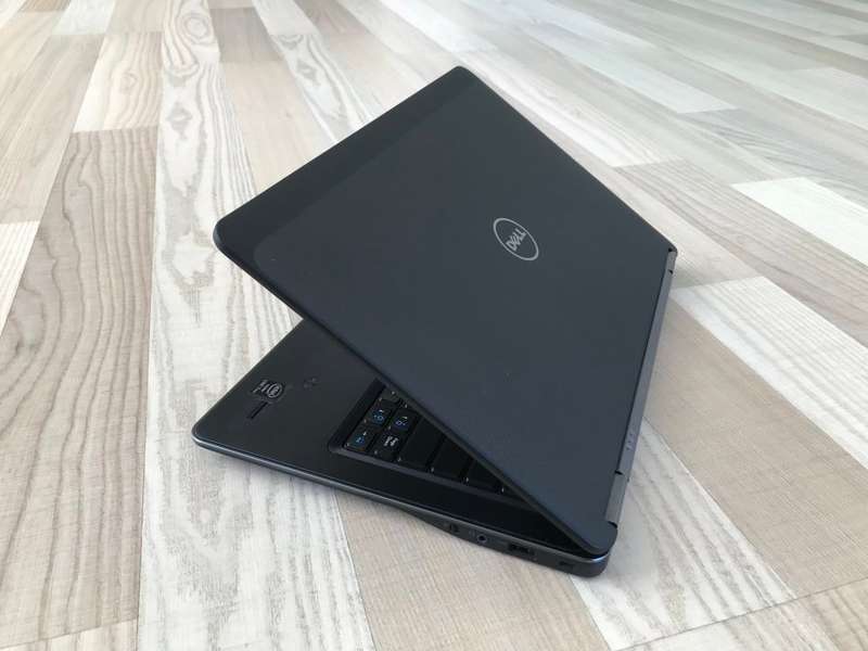 THE BEAST!!! Dell E7440 Core i7 Carbon Fibre Edition Touch Screen! Full HD, 256GB SSD