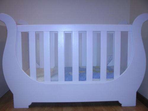 Sleigh cot