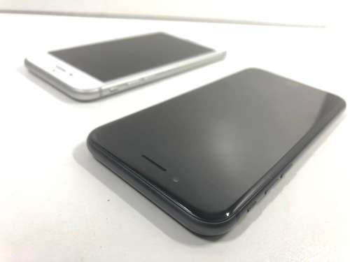 APPLE IPHONE 8 64GB UNLOCKED PERFECT CONDITION **BONUS GIFT****