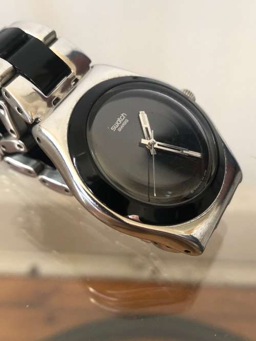 SWATCH WATCH  UNISEX IN WORKING ORDER