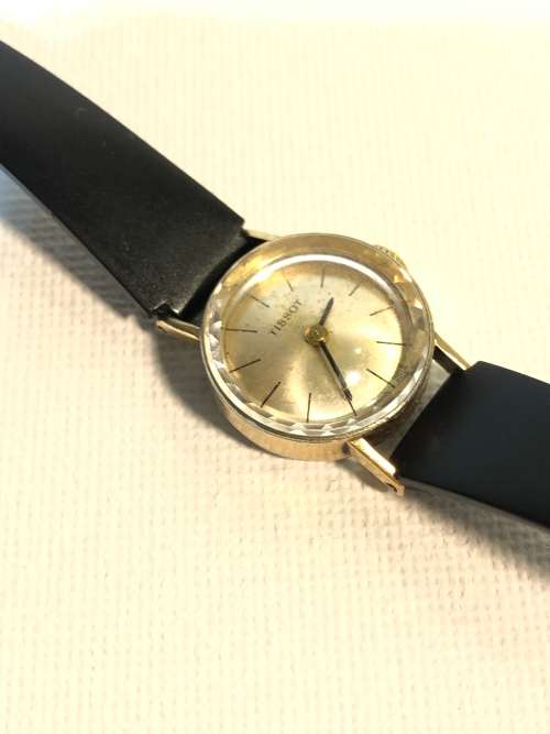 A  VINTAGE LADIES TISSOT MECHANICAL WIND UP WATCH WORKING ORDER
