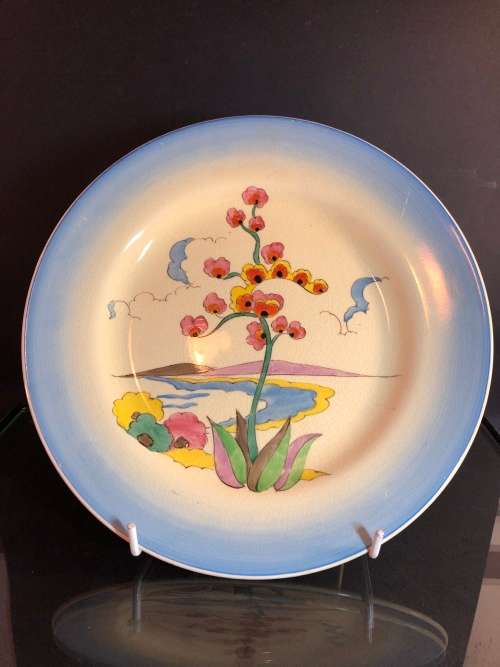 A RARE CLARICE CLIFF FLOWER AGAVE PORCELAIN PLATE CIRCA 1935