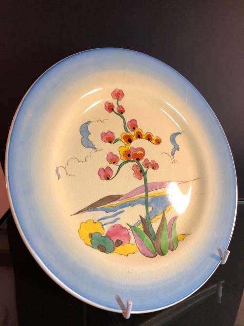 A RARE CLARICE CLIFF FLOWER AGAVE PORCELAIN PLATE CIRCA 1935