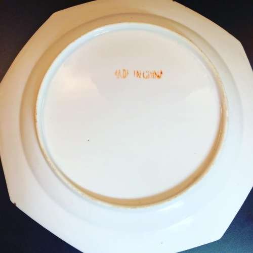 A MID CENTURY CHINESE PORCELAIN ROOSTER PLATE