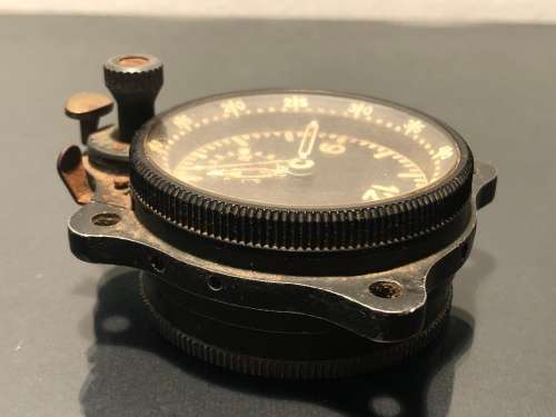 A GERMAN WW2 JUNGHANS J30BZ AIRCRAFT CLOCK ( NON WORKING)