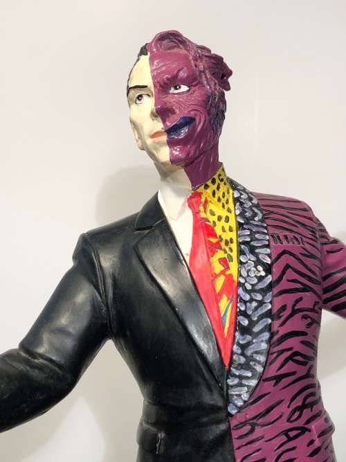 RARE TM & DC COMICS LARGE TWO FACE FIGURINE 1995 WITH BONUS GIFT!