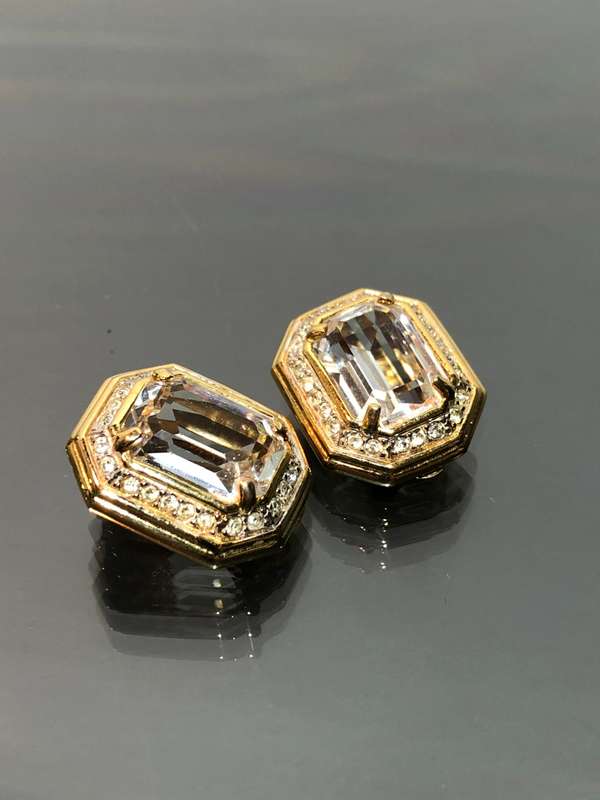 Vintage Nina Ricci Gold Tone Crystal Rhinestone Clip On Earings