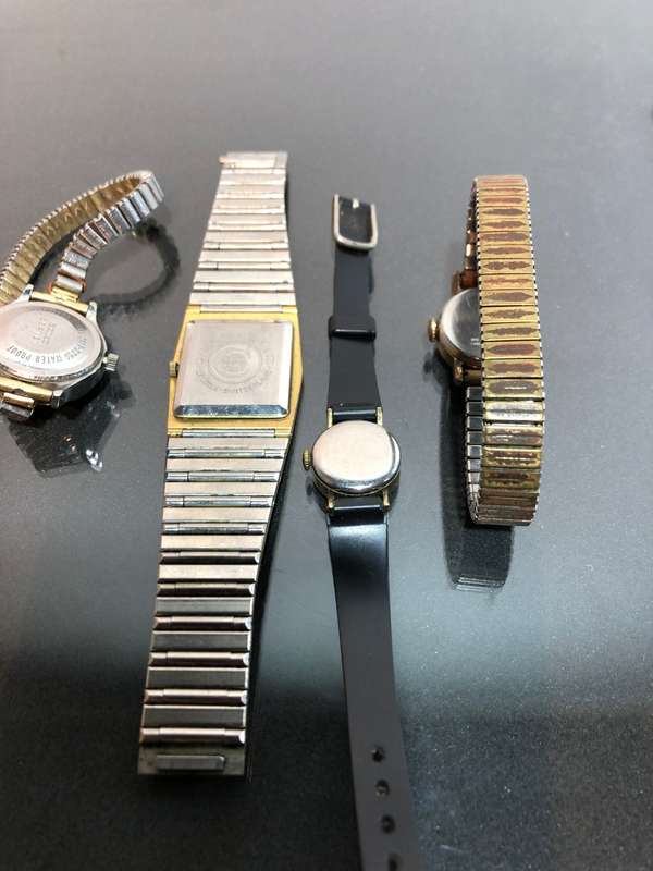 A Mixed Lot of Vintage Ladies Watches (Please read desciption)
