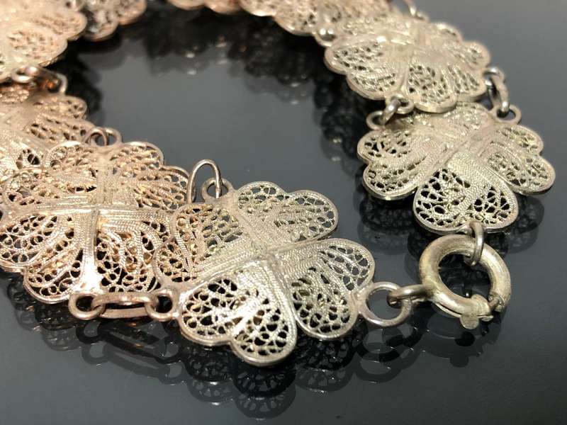 A Classic Vintage Womans Silver Filigree Bracelet