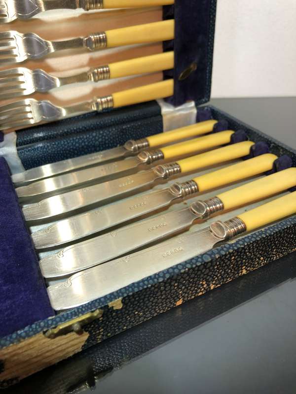 A Complete Vintage Boxed Canteen Set