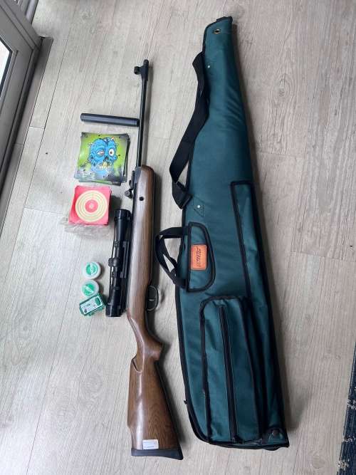 Ultratec Air Rifle in bag