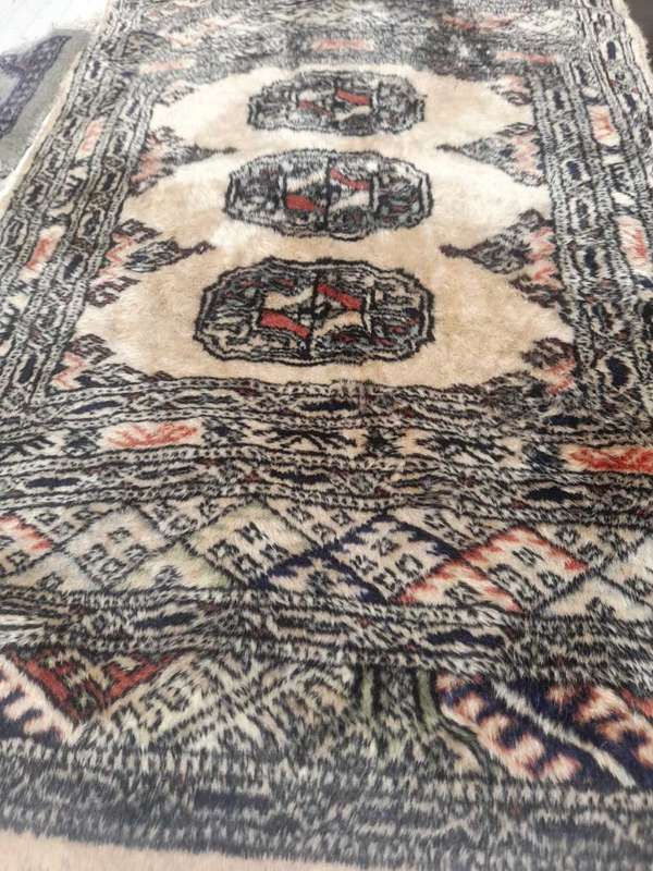 5 Persian Mini Woven Rugs Mat 30x30cm and one 96x 64cm  Bigger Rug