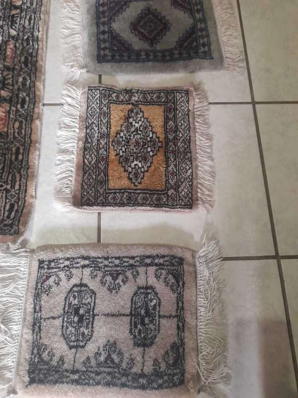 5 Persian Mini Woven Rugs Mat 30x30cm and one 96x 64cm  Bigger Rug