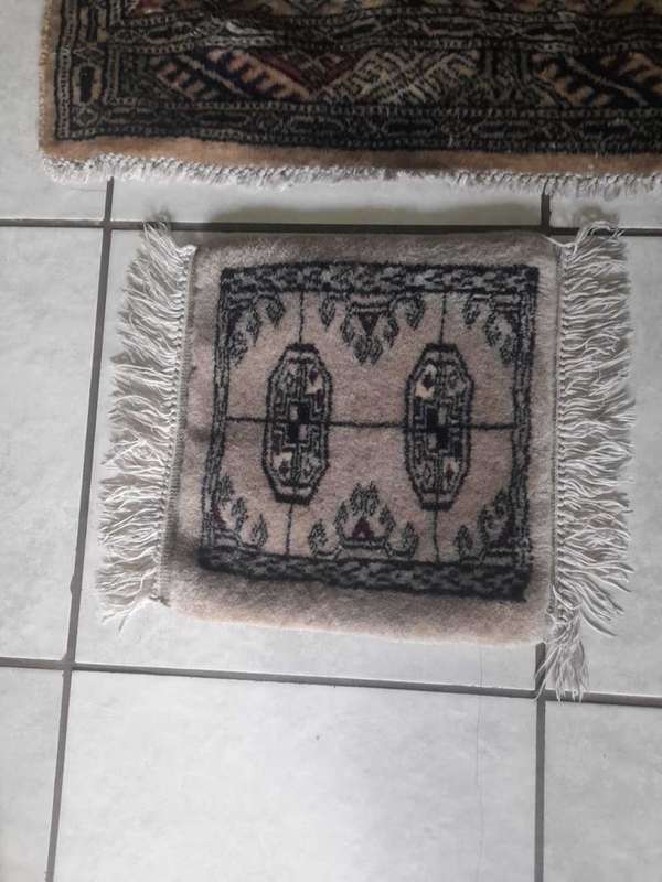 5 Persian Mini Woven Rugs Mat 30x30cm and one 96x 64cm  Bigger Rug