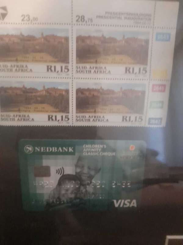 ORIGINAL SIGNATURE OF FORMER PRESIDENT NELSON R. MANDELA memorabilia