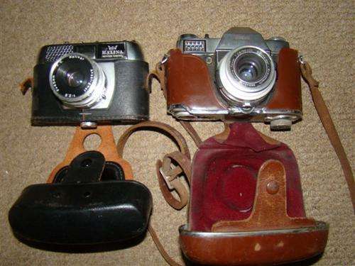 2 Old CAMERAS KODAK AND HALINA SHIPPING WILL BE R35